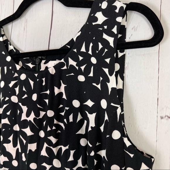 Diane Con Furstenberg | Clara Garden Daisy sleeveless fit and flare floral dress - Picture 8 of 12